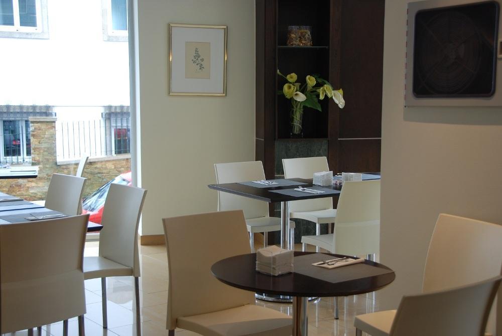 Exe Puerta San Pedro Hotel Lugo Restoran foto